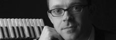 Peter Ostroushko and his Heartland Holiday Ensemble